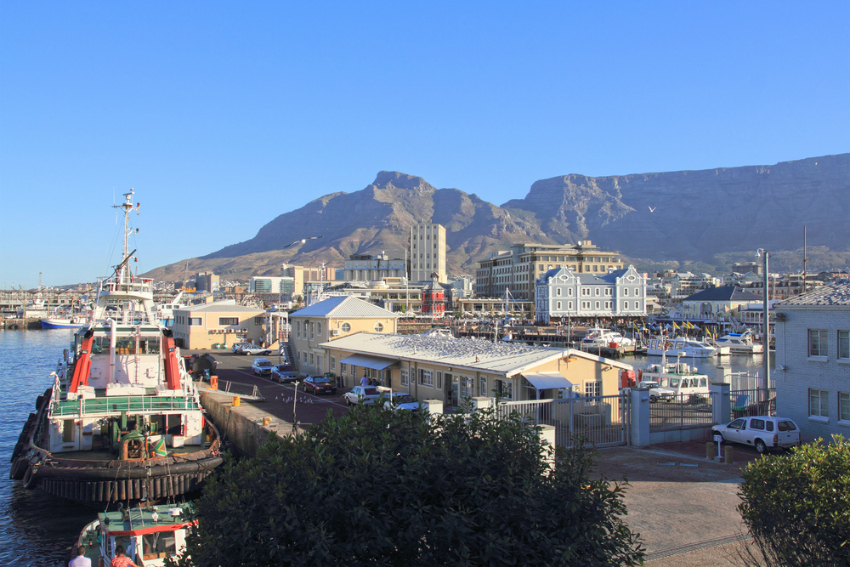 Hout Bay marina, Cape Town (Shutterstock)