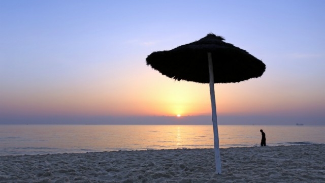 beach tunisia