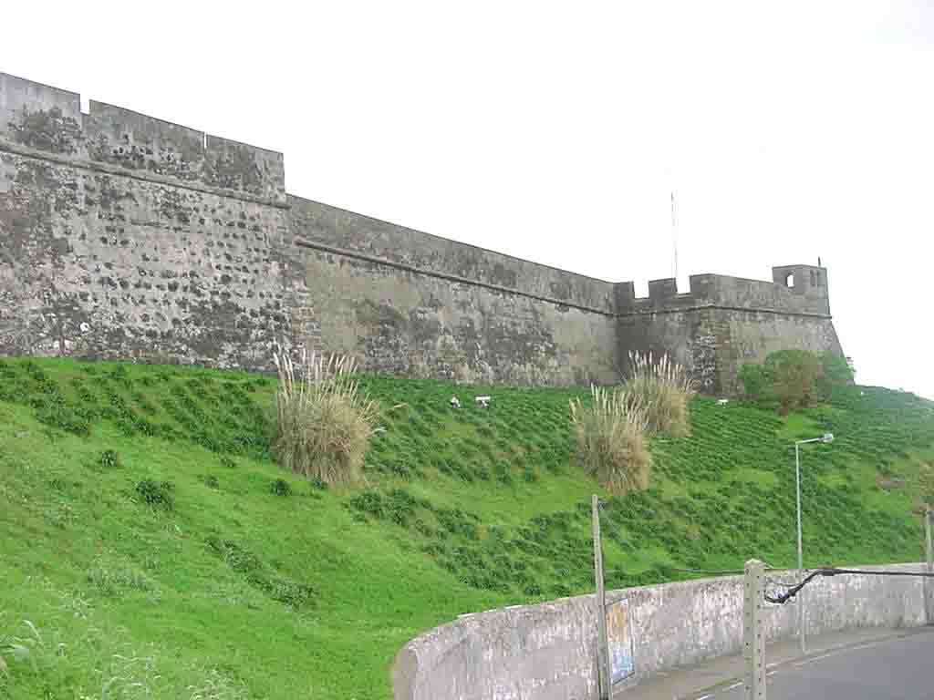 Fort São Sebastião (wikipedia)