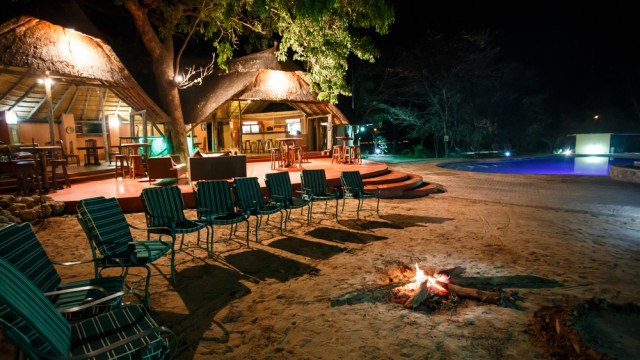 luxury lodge chobe safari