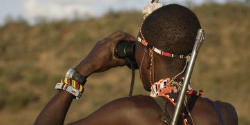 Travel Tip Of The Day: Engage Your Safari Guide