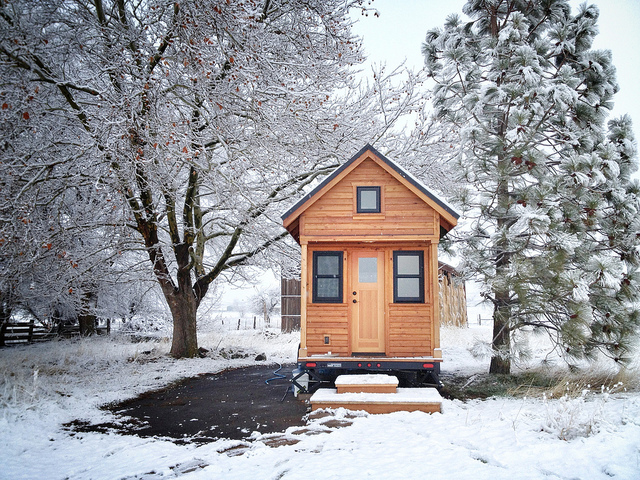 tiny house winter