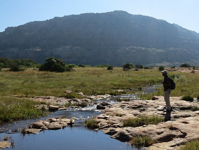 Hiker in Drakensberg / Courtesy of openafrica.org