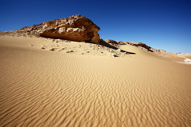 Great_Sand_Sea sandboarding in egypt