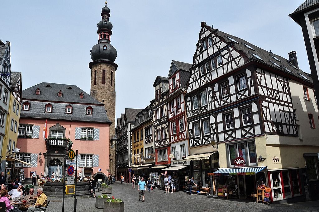 The main market square of Cochem
