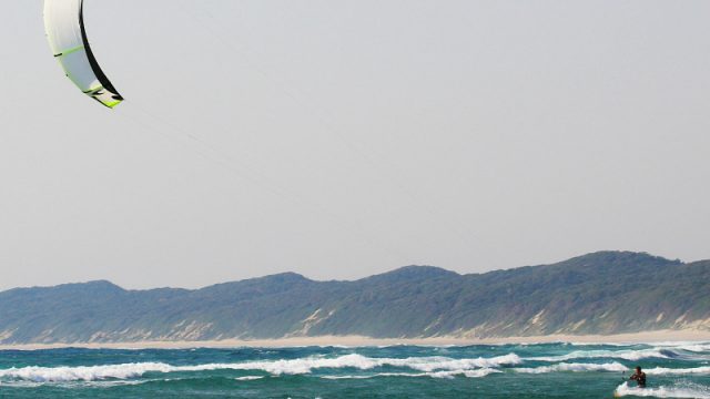 kitesurfing normal