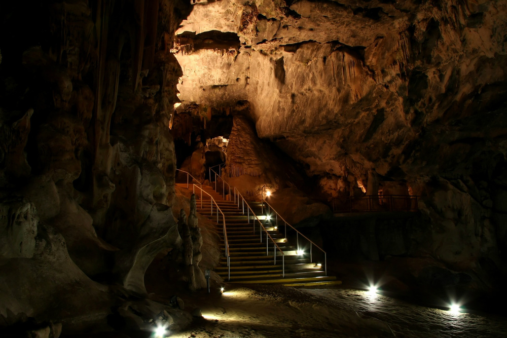 cango caves stairway